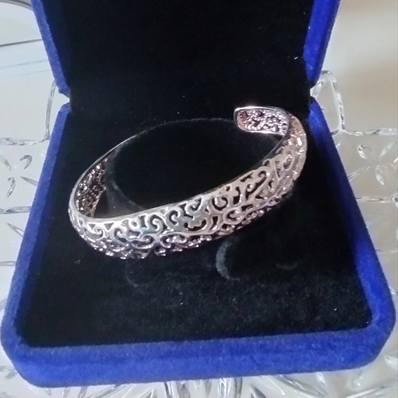 New In Box Sterling Silver Filigree Cuff Bracelet - Picture 7 of 13